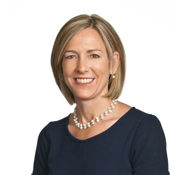 Portrait of Sharon Kantner, REALTOR®.